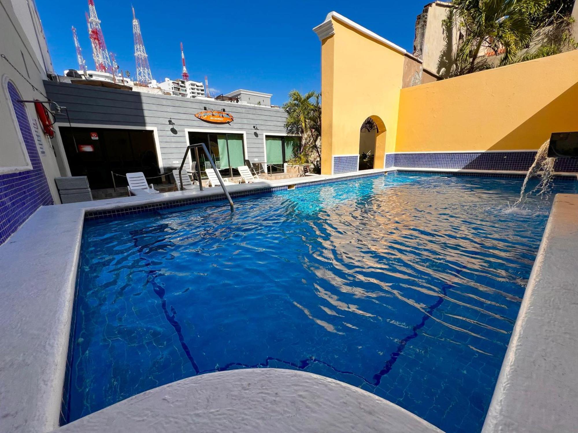 Hotel La Siesta Mazatlán Exterior foto